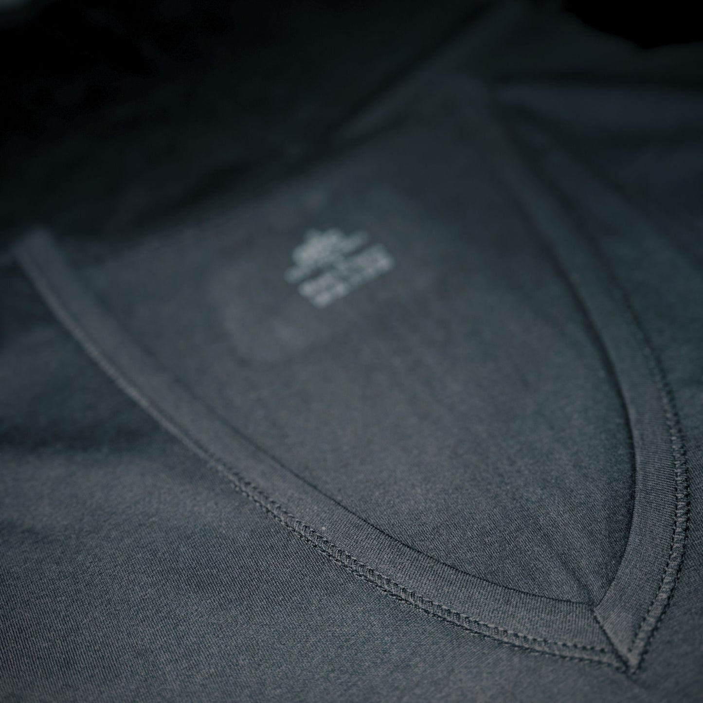 Unterhemden | t-shirt baumwolle schwarz | v-ausschnitt | herren | Cotton Majesty | rule your comfort