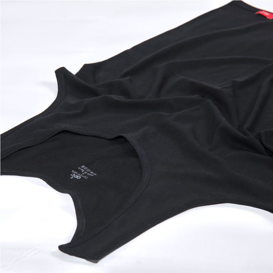 herren-unterhemden baumwolle in schwarz von Cotton Majesty | oberes Bild