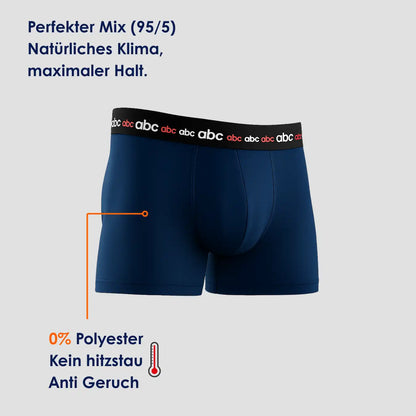 Blaue enganliegende Herren-Boxershorts von Cotton Majesty aus 95 % Baumwolle und 5 % Elasthan, 0 % Polyester, mit hoher Bewegungsfreiheit und Anti-Geruch-Komfort.