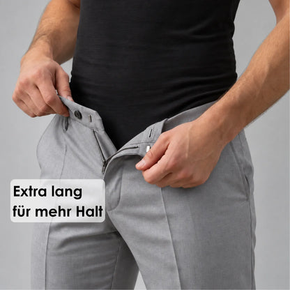 Extra langes schwarzes Herren-V-Unterhemd von Cotton Majesty für sicheren Sitz in der Hose 